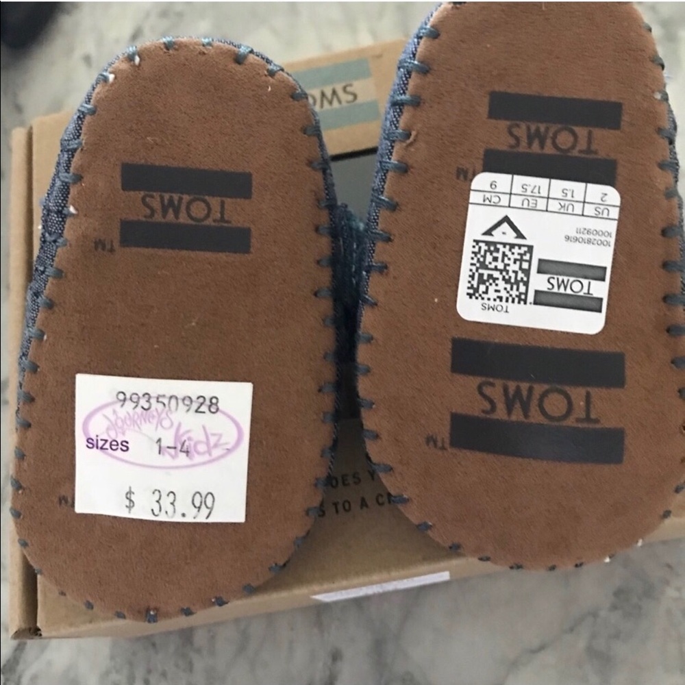 NWT Infant Tiny Toms